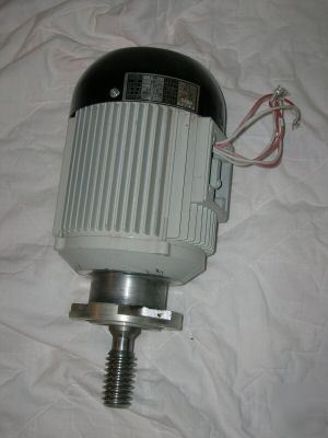 Bridgewood 1 hp 3 ph power feeder motor