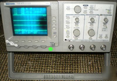 Tektronix tas 475 100MHZ 4CHANNEL oscilloscope