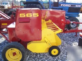 New 247: holland 565 square baler for tractors like new