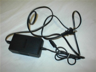 Nintendo gamecube ac adaptor 12V dc 3.5A dol-002 (usa)