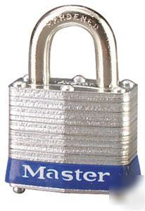 Set of 3 no.3 keyed alike master lock padlocks