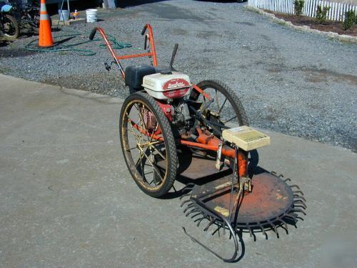 Bachtold-weed-brush-mower-bush-hog-self-propelled-walk-photo-1.jpg