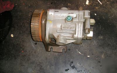 Vickers J8J PVB2 FRS20 0CM-11 piston pump 