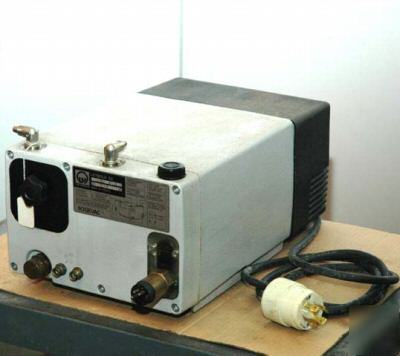 Leybold sogevac SV25 vacuum pump: serial number J93 12 