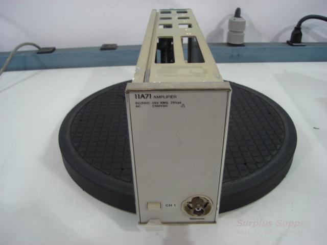 Tektronix 11A71 amplifier plug-in