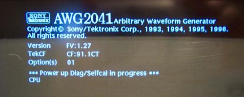 Tektronix AWG2041 arbitrary generator + opt:01