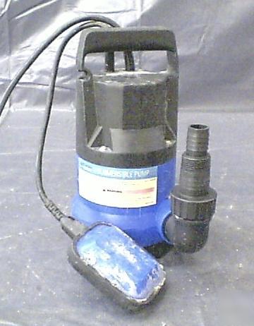 1/2HP clear water submersible sump pump w/ float