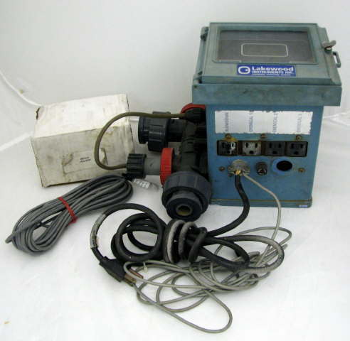 ~lakewood 2175 conductivity controller series 2000 dig.