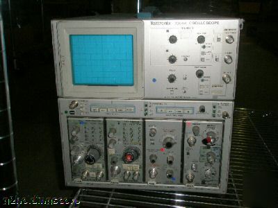 Tektronix 7904A oscilloscope w/ 7B92A,7B53A,7A19,7A18A
