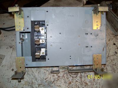 Westinghouse 100 amp plug-in busway box circuit breaker
