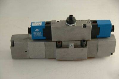 New lot 6 automatic valve B7073-055-DB7 double solenoid 