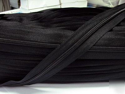#5 nylon coil continuous zipper chain 100YD (580) black