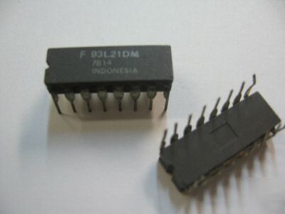 11PCS p/n 93L21DM ; integrated circuit