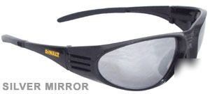 Dewalt ventilator safety glasses silver/black 1 pair