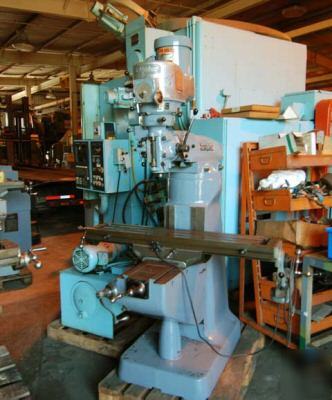 Bridgeport 1-1/2 hp vertical milling machine: 
