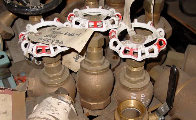 Surplus valves - angle stop check valve, 150# swp, 2