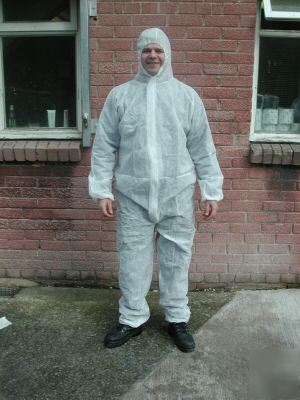 White disposable coverall/boilersuit - box of 50 - lge