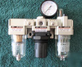 Miniature airline filter-regulator-lubricator 1/8