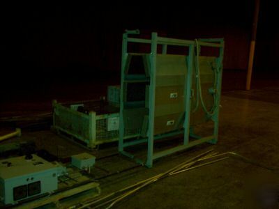 Tbi industrial parts conveyor spray booth 