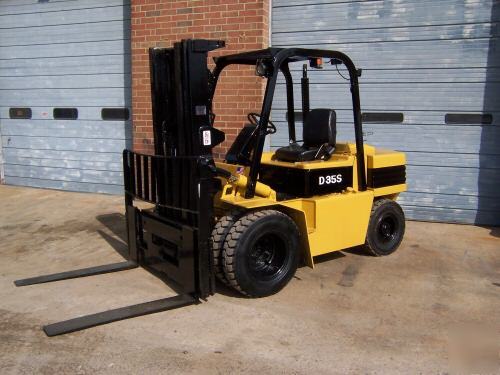 Daewoo 8,000 lb fork lift pneumatic 8000# forklift 