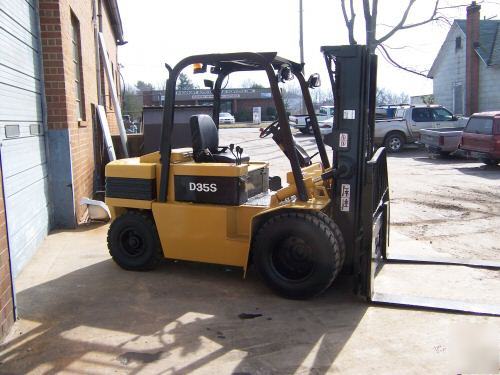 Daewoo 8,000 lb fork lift pneumatic 8000# forklift 