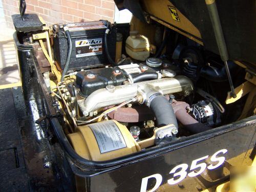 Daewoo 8,000 lb fork lift pneumatic 8000# forklift 