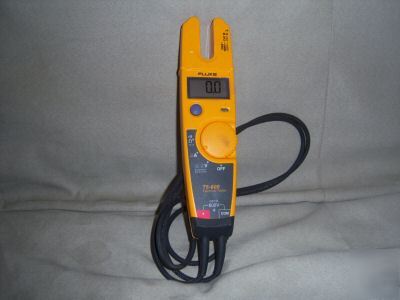 Slightly used fluke T5-600 electrical tester in box 