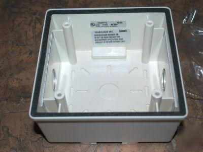 Cooper wheelock indoor/outdoor back boxes 4 fire alarms