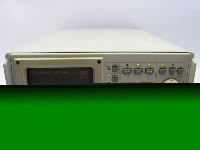 Advantest R4131D spectrum analyzer
