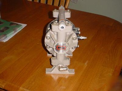 Ingersoll-rand aro air operated diaphragm pump