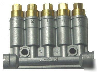 New showa 5 port piston distributor dpb-25 (DPB25) * *