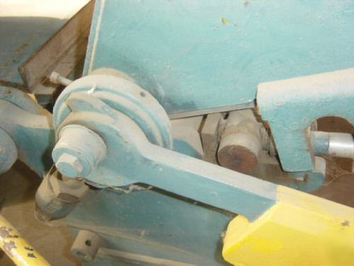 Chicago hand or pan break 8 ft wide 12 gauge capacity