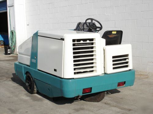 Tennant 355 ride on floor sweeper diesel low hours 