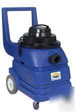 Gulper 12 gallon wet vac with tool kit