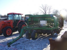 149: john deere 1560 no till drill for tractors w/ doll