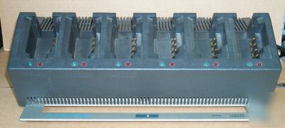 6 slot motorola NLN8988 2 way radio charger base