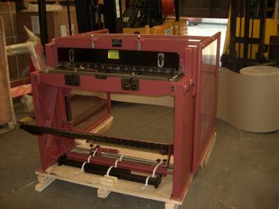 Sheet metal treadle guillotine 940MM length 1.5MM cap.