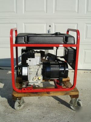 Generac generator 5000 watts 10HP briggs & stratton 