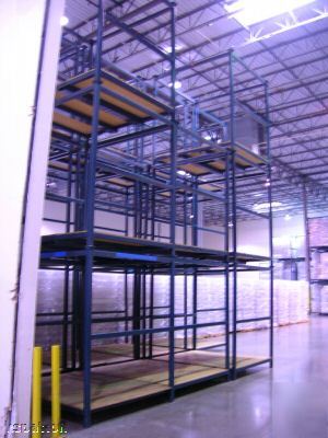 Stackable industrial warehouse storage racking system