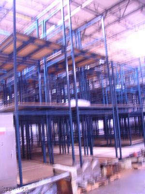 Stackable industrial warehouse storage racking system