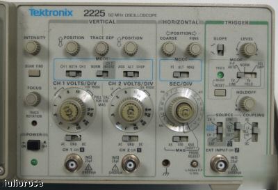 Tektronix 2225 50 mhz dual channel analog oscilloscope