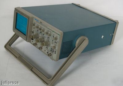 Tektronix 2225 50 mhz dual channel analog oscilloscope