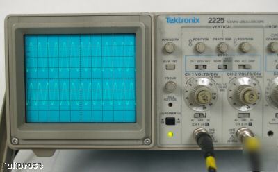 Tektronix 2225 50 mhz dual channel analog oscilloscope