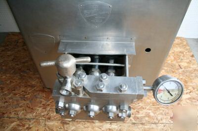  crepaco stainles steel homogenizer mod. 3DD25. 500 gph