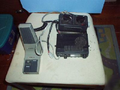 Kenwood tk-805D uhf radio w/ mic