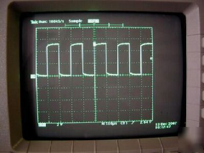 Tektronix TDS360 digital real-time oscilloscope tds 360