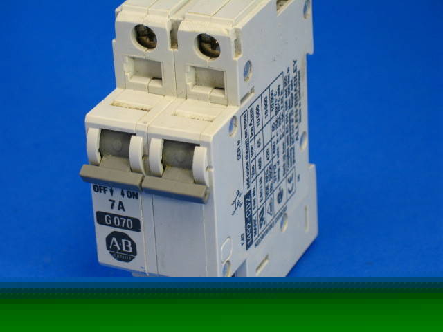 Allen bradley din circuit breaker 1492-CB2- b, g 070-7A