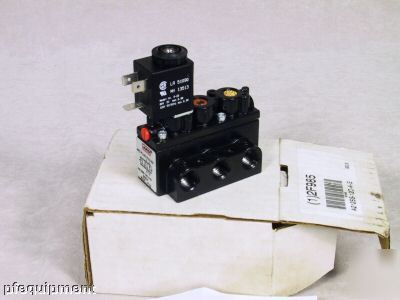 Aro fluid power pneumatic valve - A212SS-120-a