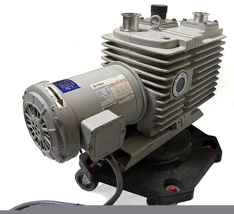 Leybold trivac dual stage vacuum pump D30A
