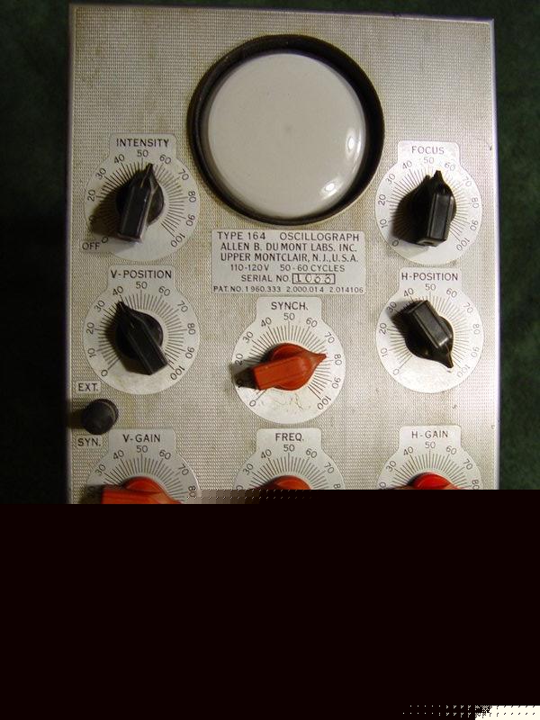 Du mont labs type 164 oscillograph. serial 1033. 1940